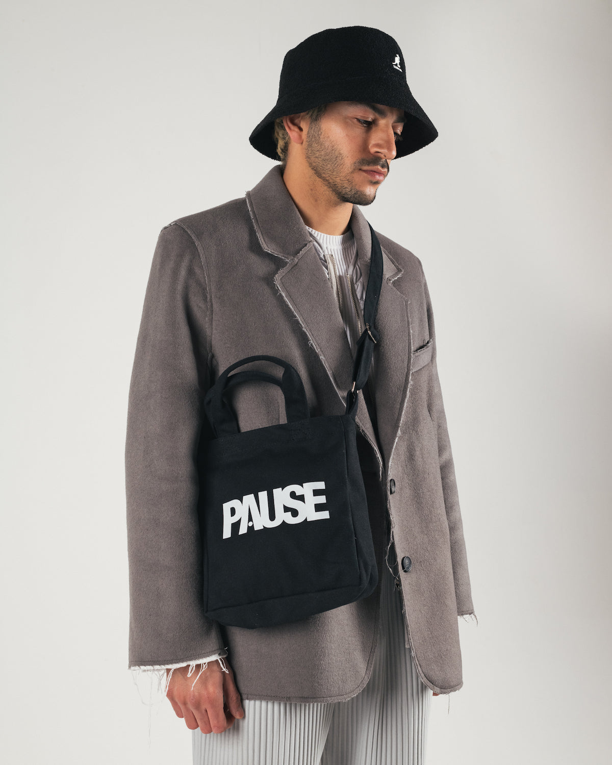 PAUSE 'Noir' Mini Tote Bag